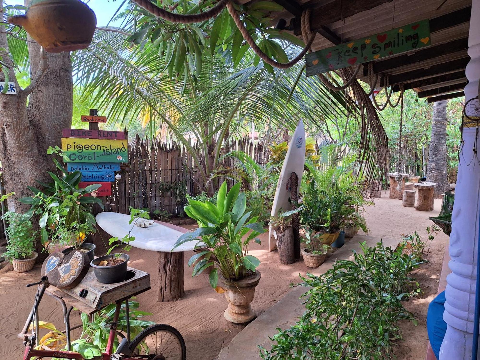 Akki'S Hostel Trincomalee Exteriér fotografie